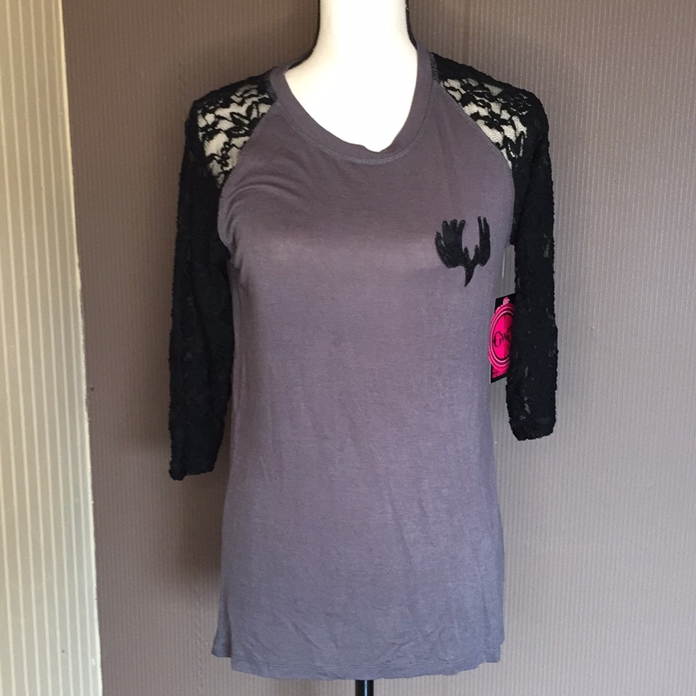 Girls with guns gray top‎ size medium